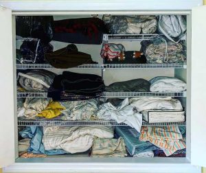 linen-closet-organization-before