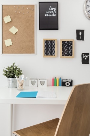 Organized-Office-desk